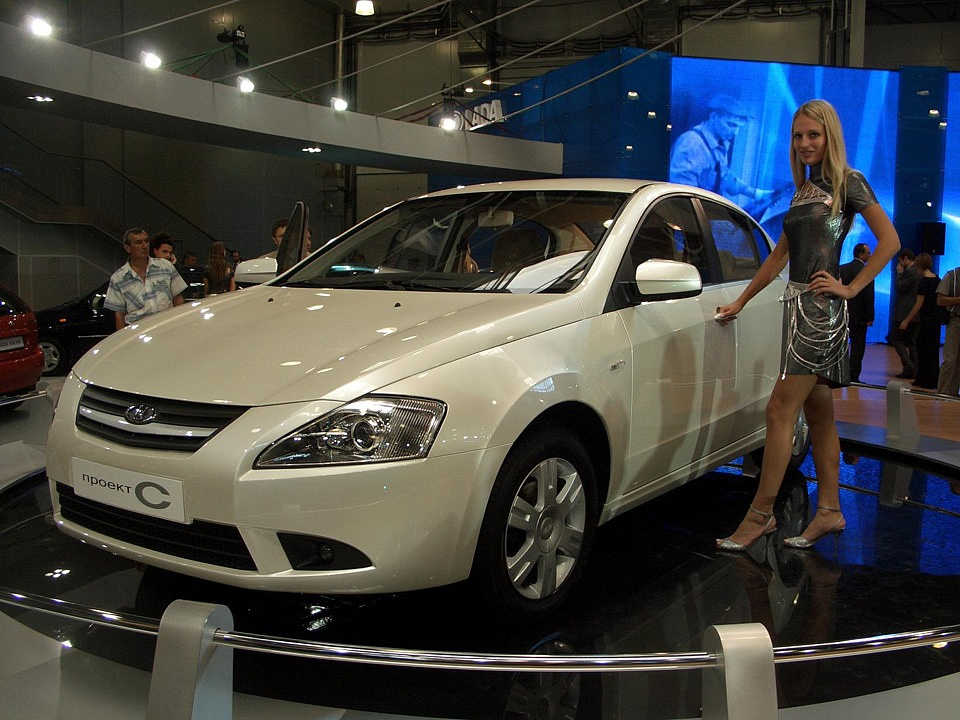 АвтоВАЗ планирует начать выпуск авто В-класса с 2025 года