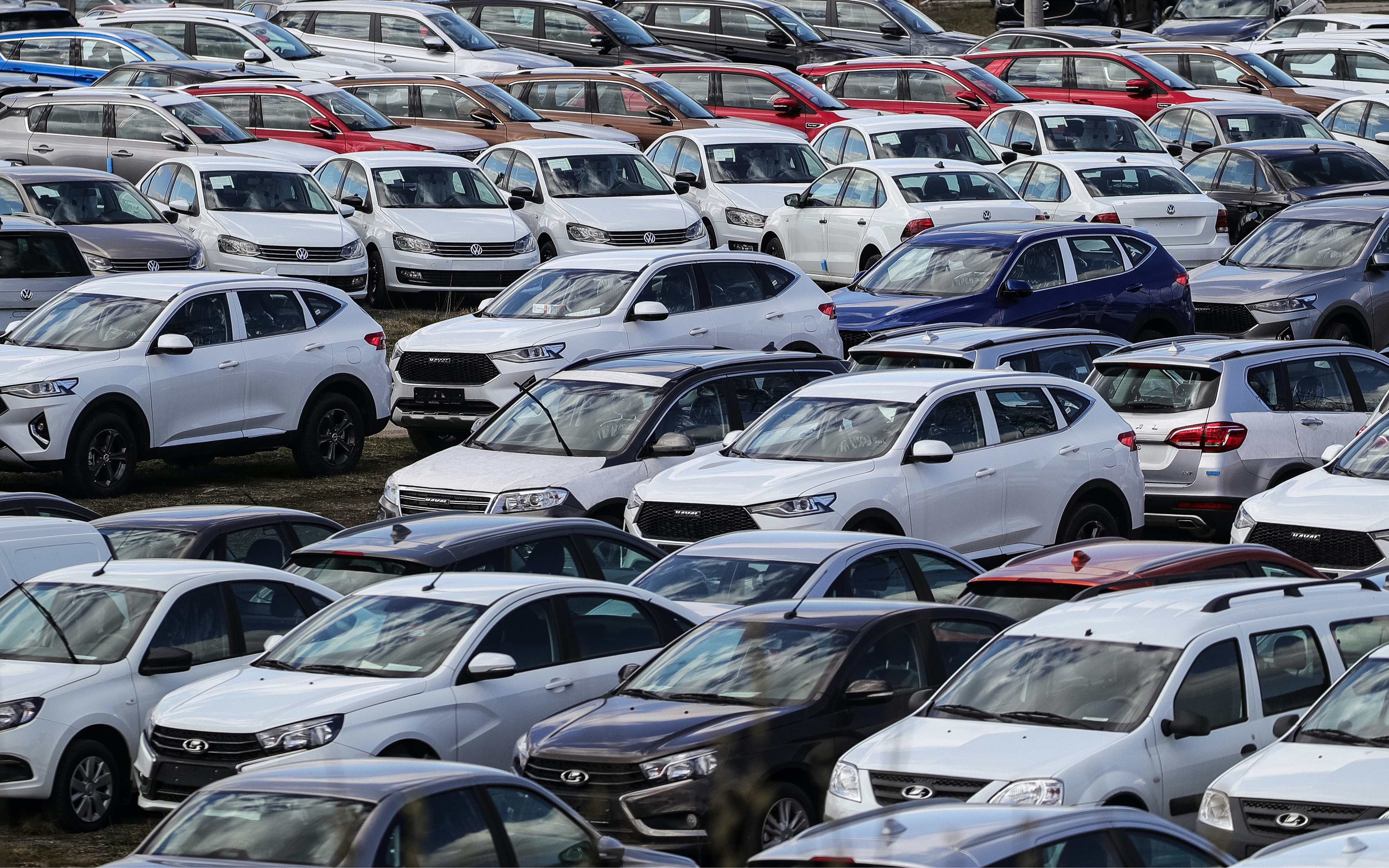 В Санкт-Петербурге продажи новых авто выросли на треть В Санкт-Петербурге продажи новых авто выросли на треть